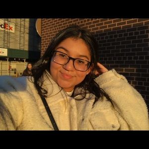 Meet your Posher, Mariana